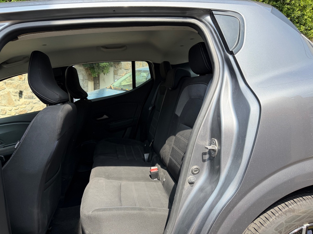 Dacia Sandero TCE 90 CV / CarPlay / Caméra de recul /Radar Avant et Arrière/ Clim