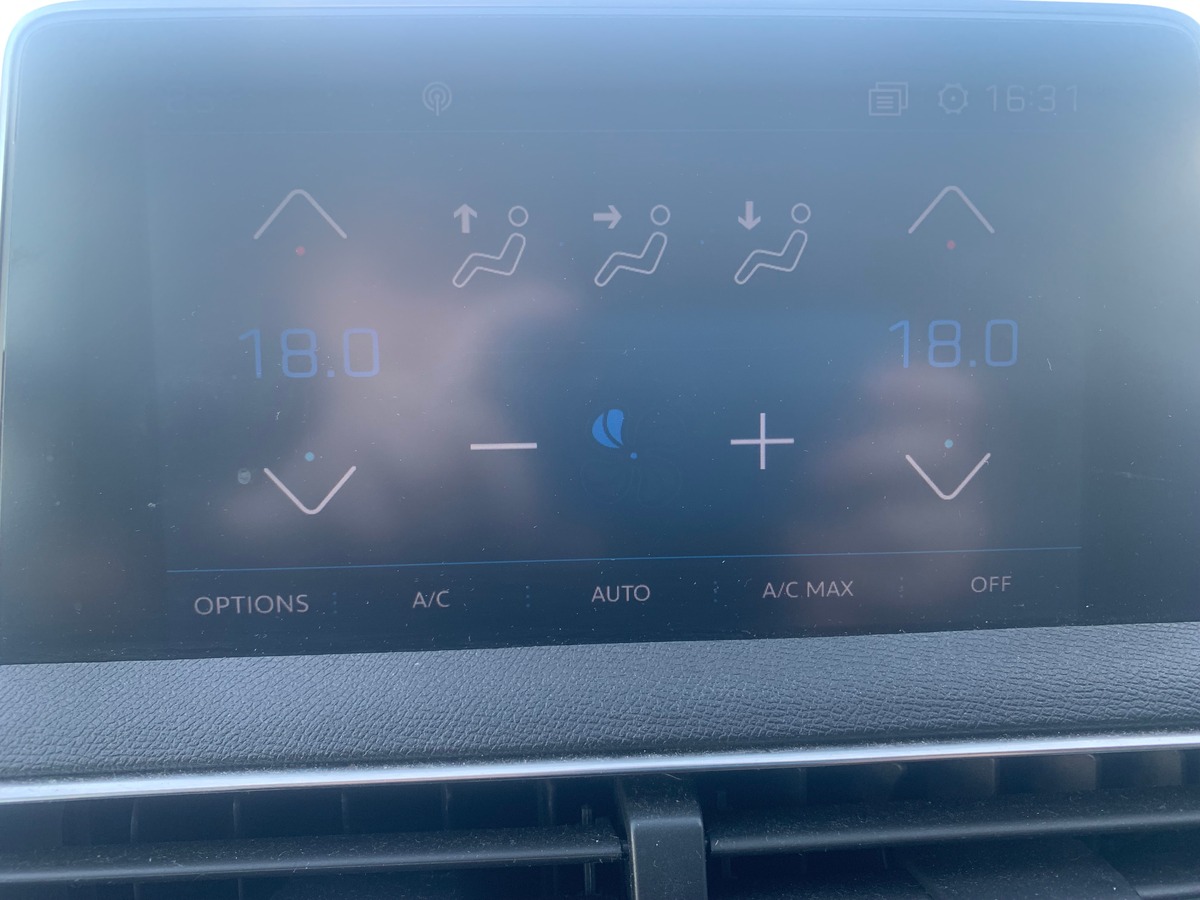 Peugeot 3008 130 chevaux | Allure | Caméra de recul | Régulateur de vitesse | Capteur d'angle mort
