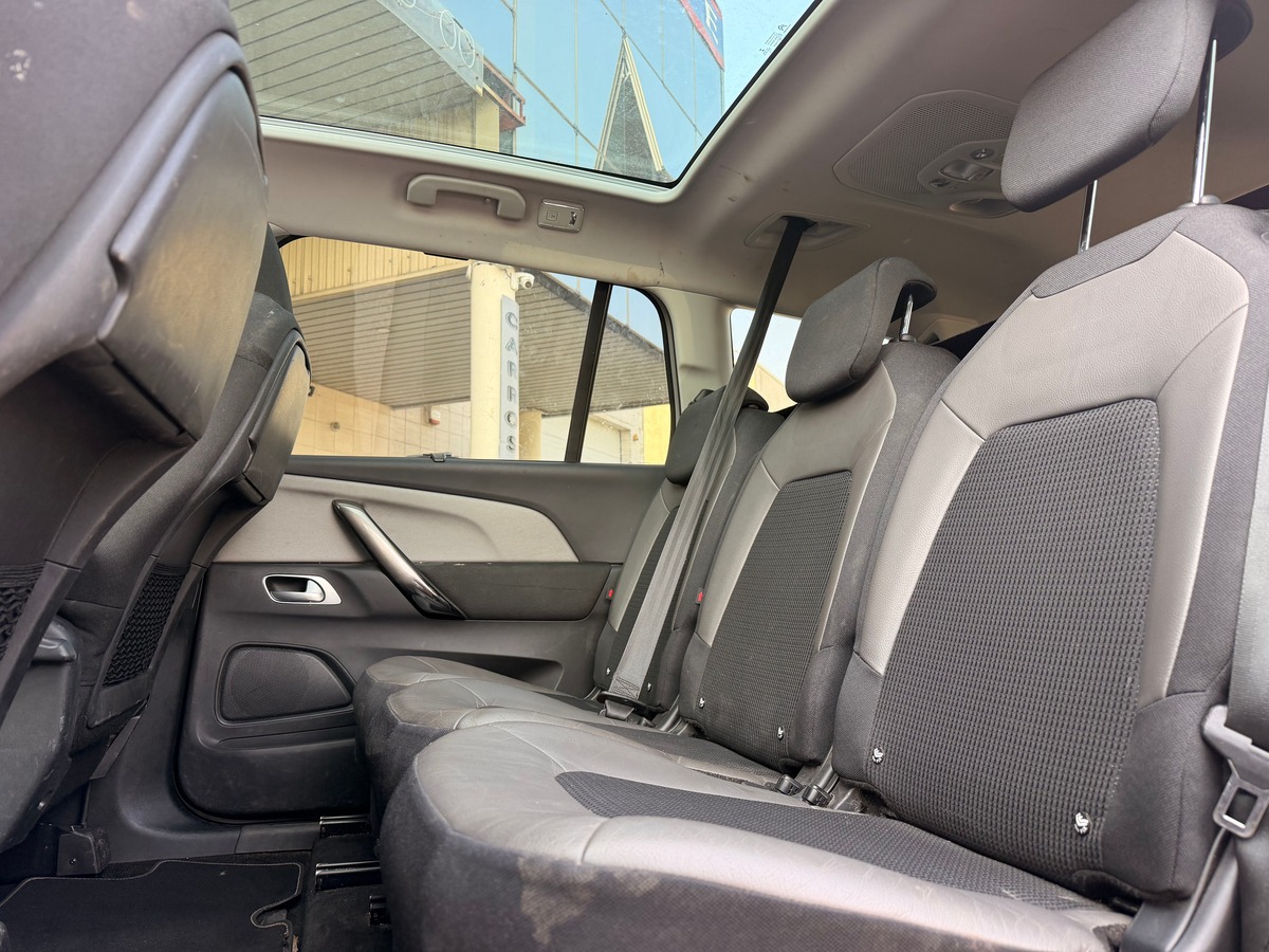 Citroën C4 SpaceTourer Shine II 1.6 BlueHDi 120 cv - Toit panoramique