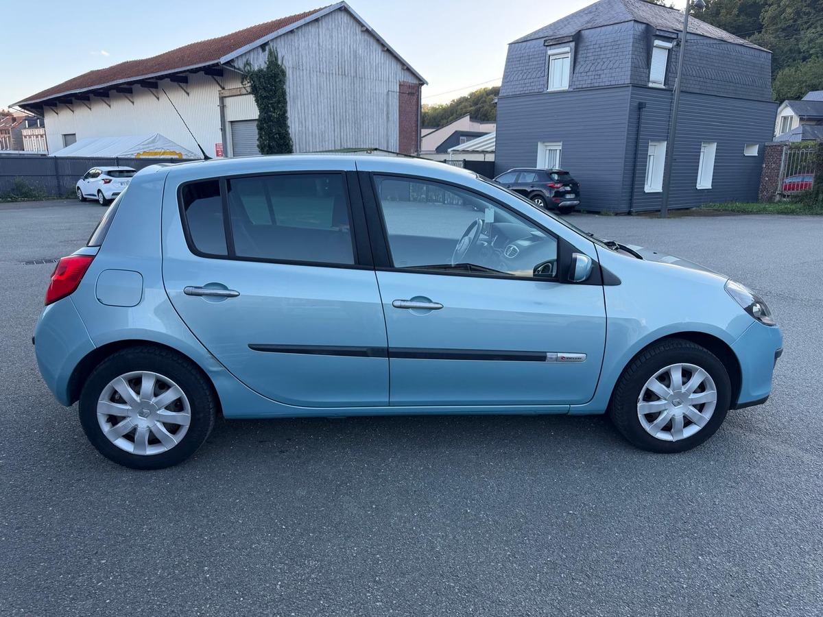 RENAULT Clio III 1.5 DCI 70 RIP CURL 5 Portes- Distribution neuve- Garantie