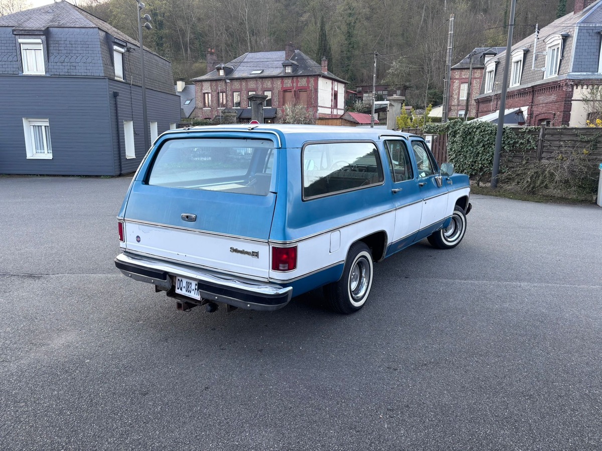 Chevrolet Suburban 7.4 V8 454 (C/R) - Français - CG Collection
