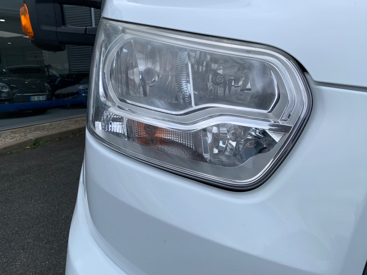 Ford Challenger 155 ch | 2,2 litres | GENESIS 288 EB Profilé | 3 Couchages | Caméra de recul