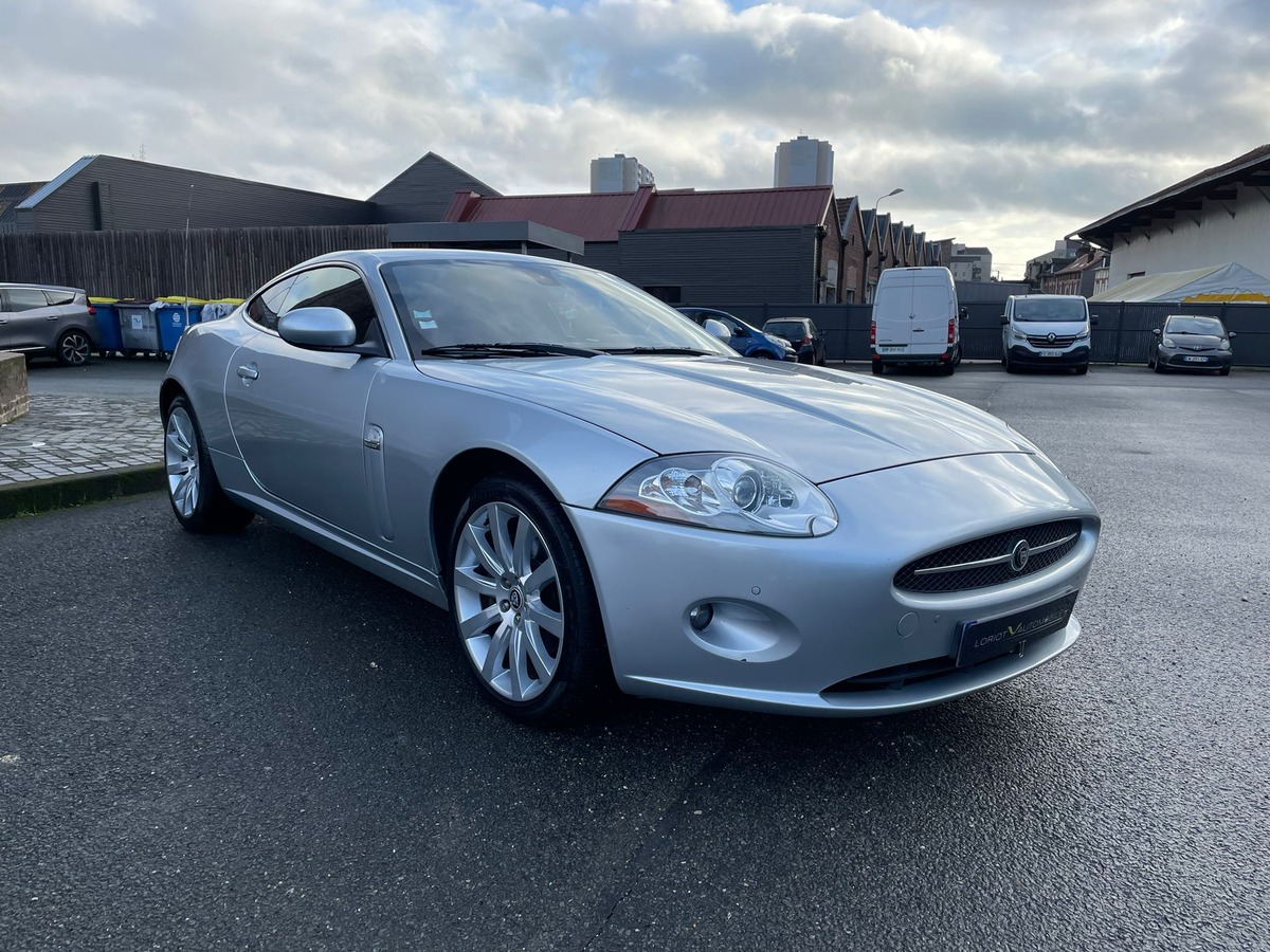 Jaguar XK V8 4.2