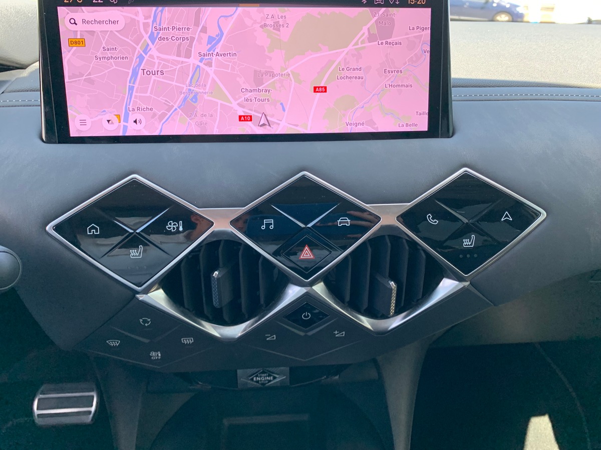 DS DS 3 130 | Crossback | Opéra | Caméra recul | GPS | Siéges chauffants | Avertisseur angles morts