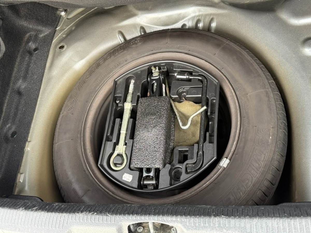 Peugeot 207 5 portes 1.4 e 16V 90 cv DISTRIB NEUF CRIT AIR 2