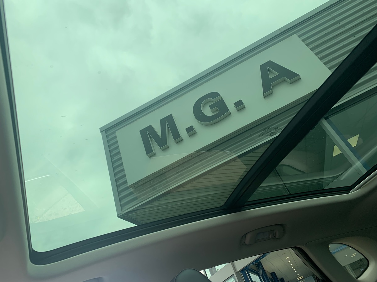 MG EHS LUXURY