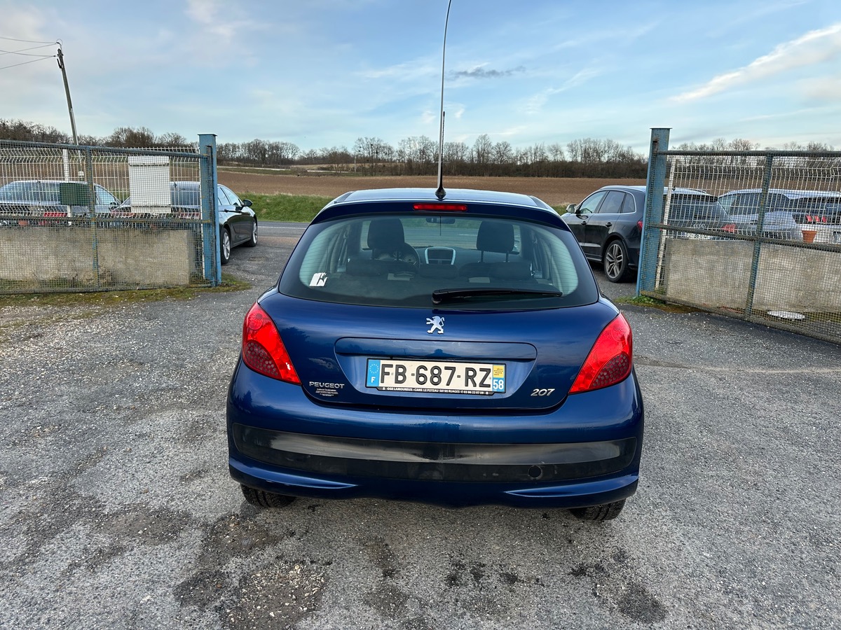 Peugeot 207 1.4 75cv 107100km d’origine 