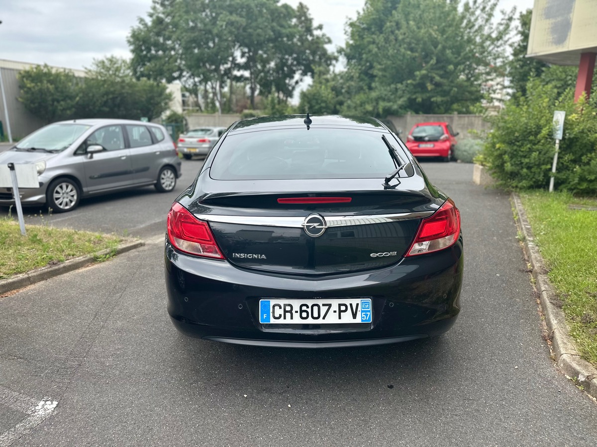 Opel Insignia 2.0 CDTI 160 CV cosmos 1er main  en 4XCBL foule option