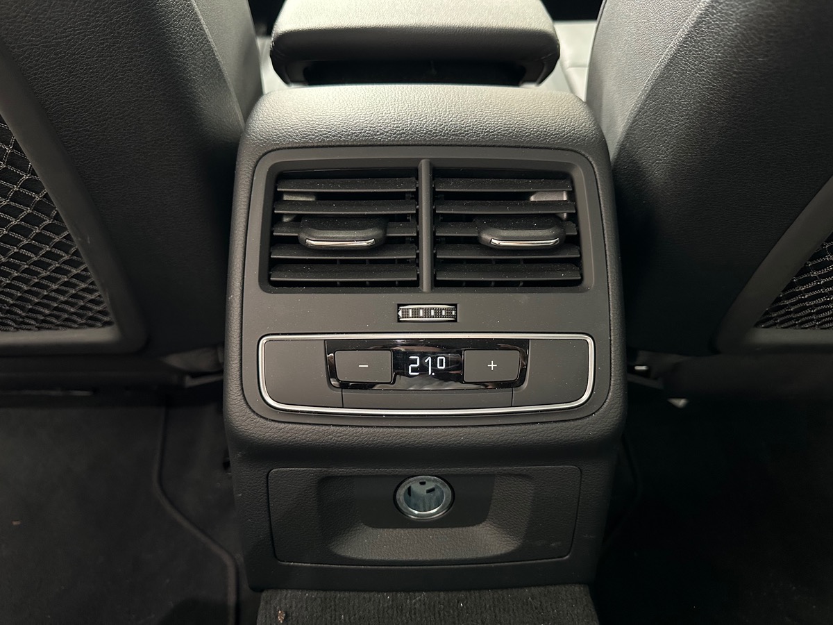 Audi A4 Avant 2.0 TDI 204 S TRONIC ADVANCED Garantie constructeur 07/2027