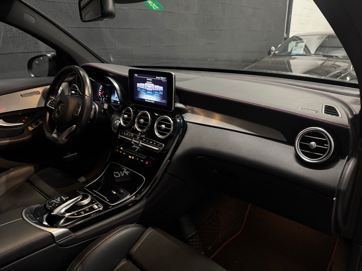 Mercedes Benz GLC COUPE 43 AMG V6 3.0 367 BI-TURBO