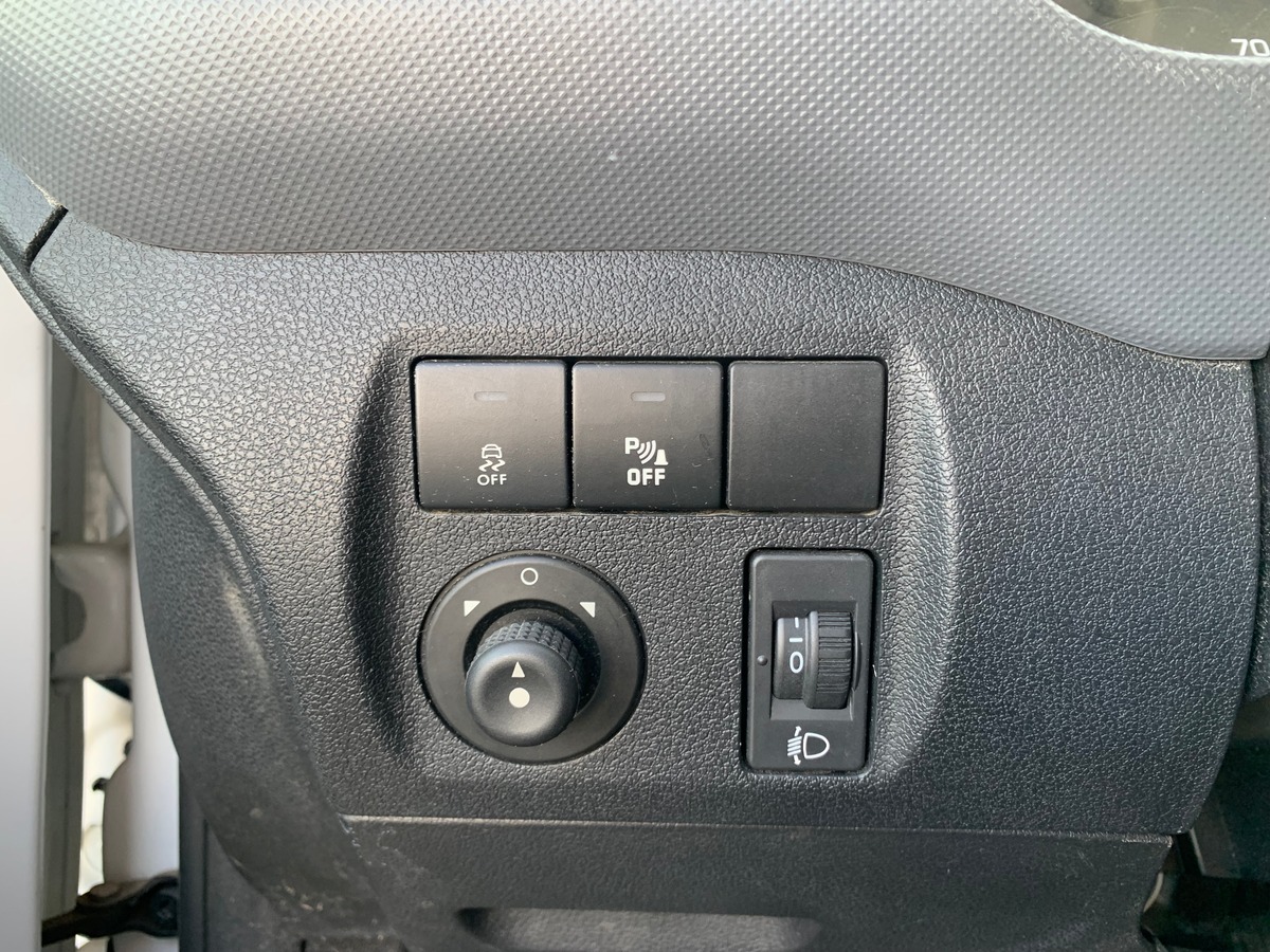 Peugeot Partner 100 ch | 5 Places | GPS | Climatisation | Attelage | Roue secours | Apple car play