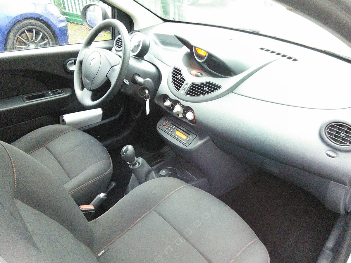 RENAULT Twingo 1.2 75  Dynamique  Climatisation FAIBLE KM - GARANTIE ET REVISEE