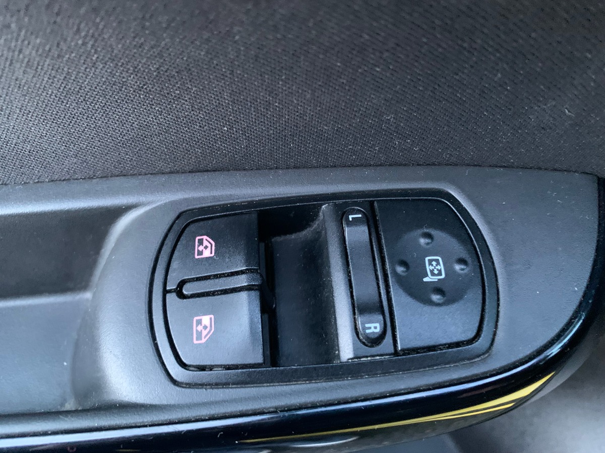 Opel Corsa 100 ch | Color edition | Climatisation | Bluetooth