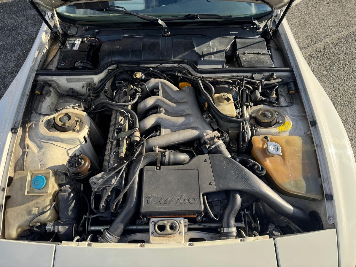 Porsche 944 TURBO CABRIOLET 2.5 250