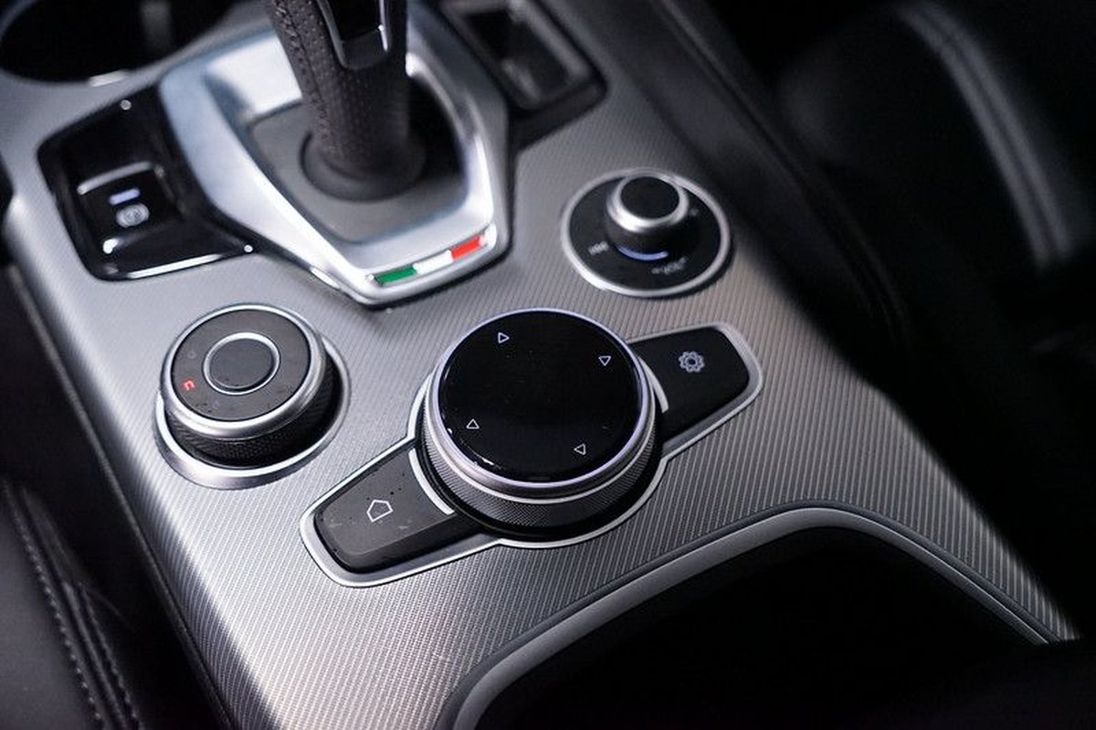 Alfa Romeo Giulia 2.0 TB 280ch Veloce Q4 AT8