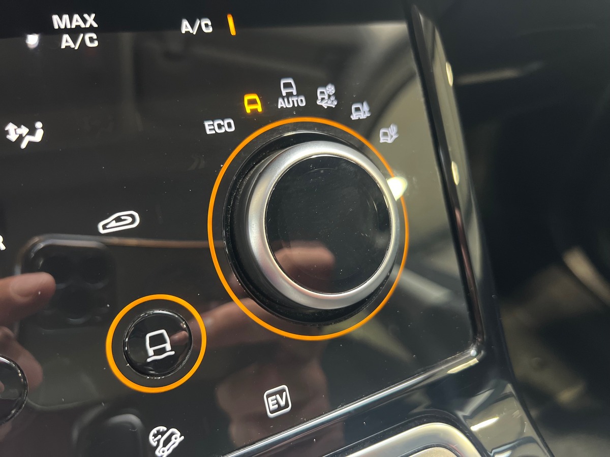 Land-Rover Range Rover Evoque II P300e PHEV 309 AWD BVA8 SE /ATTELAGE ELECTRIQUE/