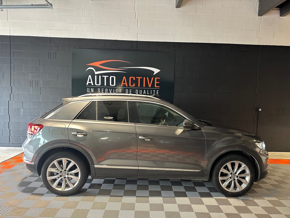 Volkswagen T-Roc CARAT EXCLUSIVE 1.5 TSI 16V DSG7 150 cv Boîte auto