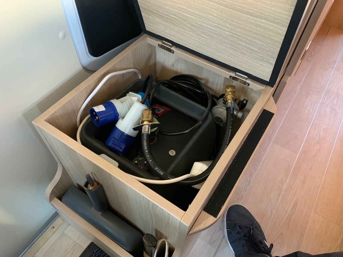 Ford CAMPEREVE 130 chevaux | Premiére MAIN | Cap Land | Caméra de recul | Apple car play