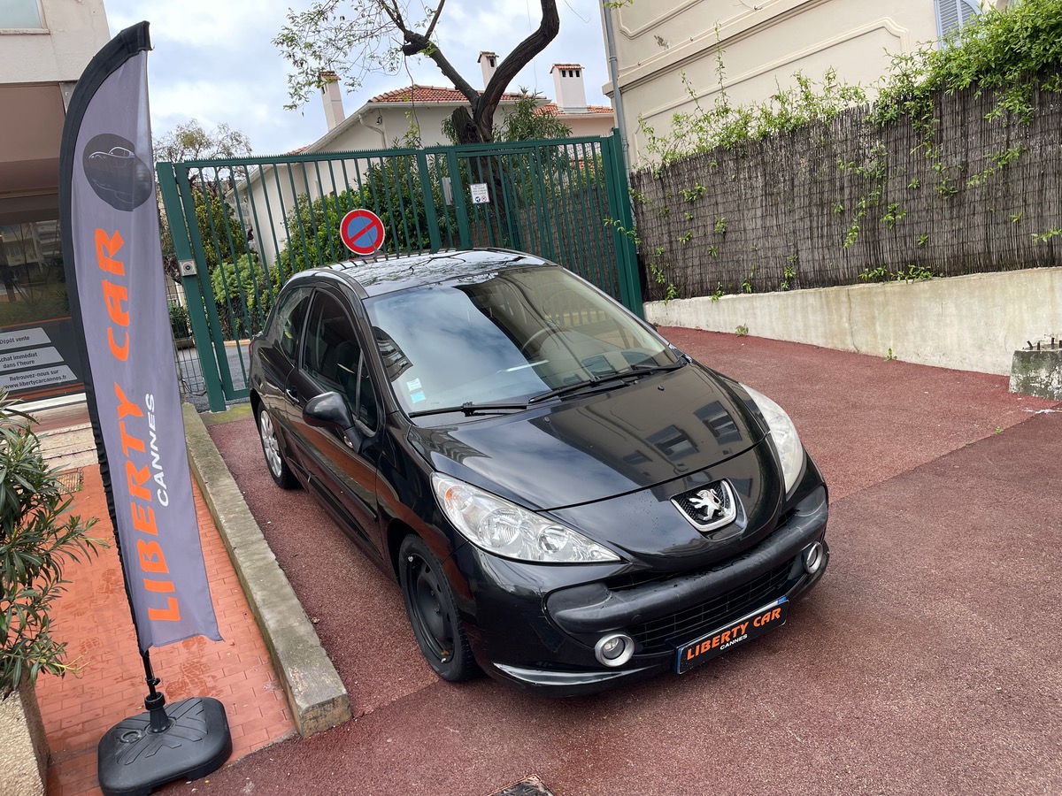 Peugeot 207 1.6 HDI 90 CV / Toit Panoramique / KM réel/ Courroie Neuve/ Clim