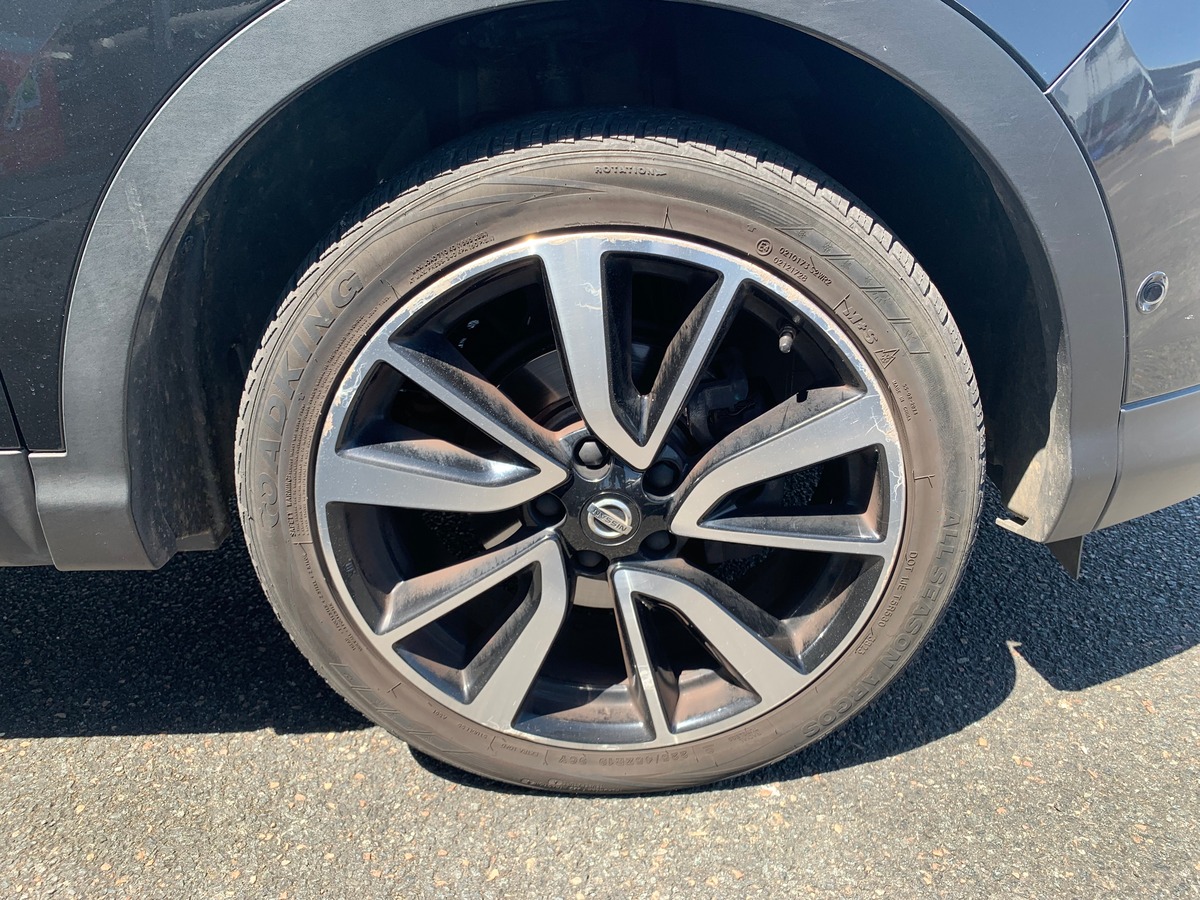 Nissan Qashqai 130 ch | Tekna | Toit panoramique | Caméra de recul | Régulateur vitesse | Attelage