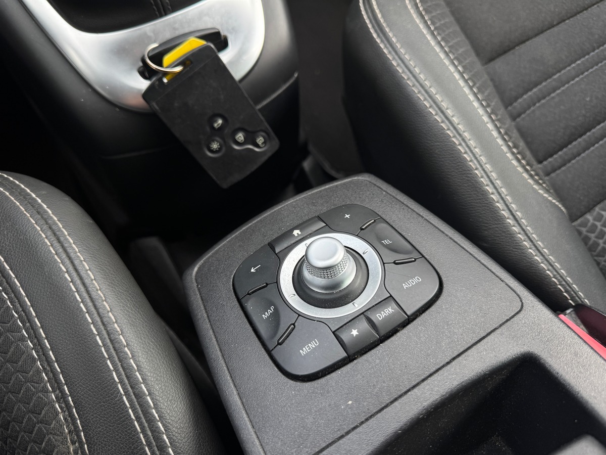 RENAULT Scenic 3 BOSE EDITION EDC6 Phase 2 1.5 dCi 110 cv Boîte auto