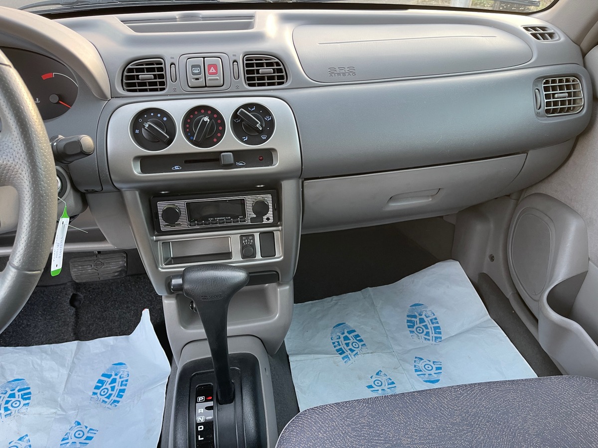 Nissan Micra 1.4 82