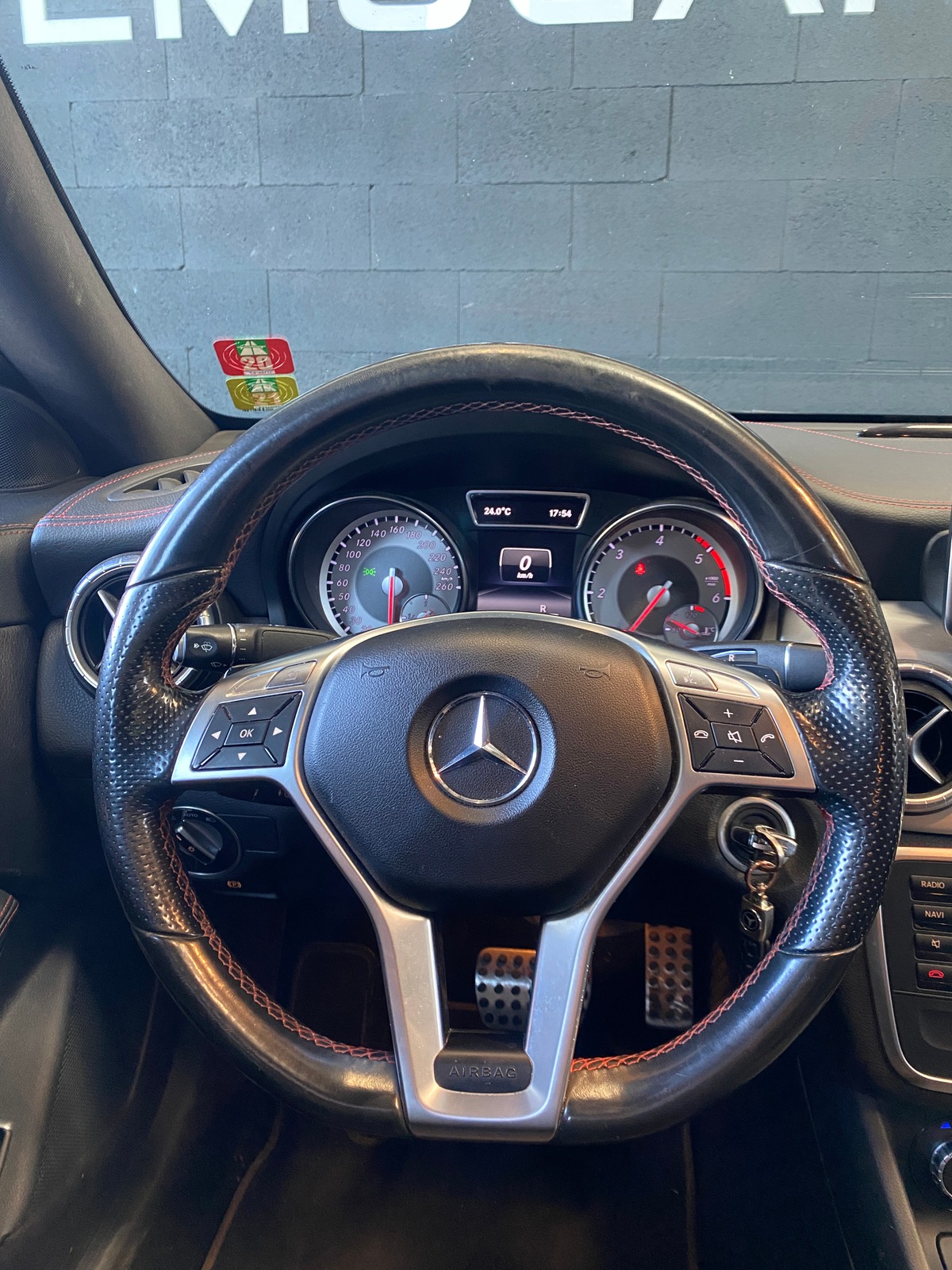 Mercedes Benz CLA 220 cdi FASCINATION PACK EXCLUSIF AMG