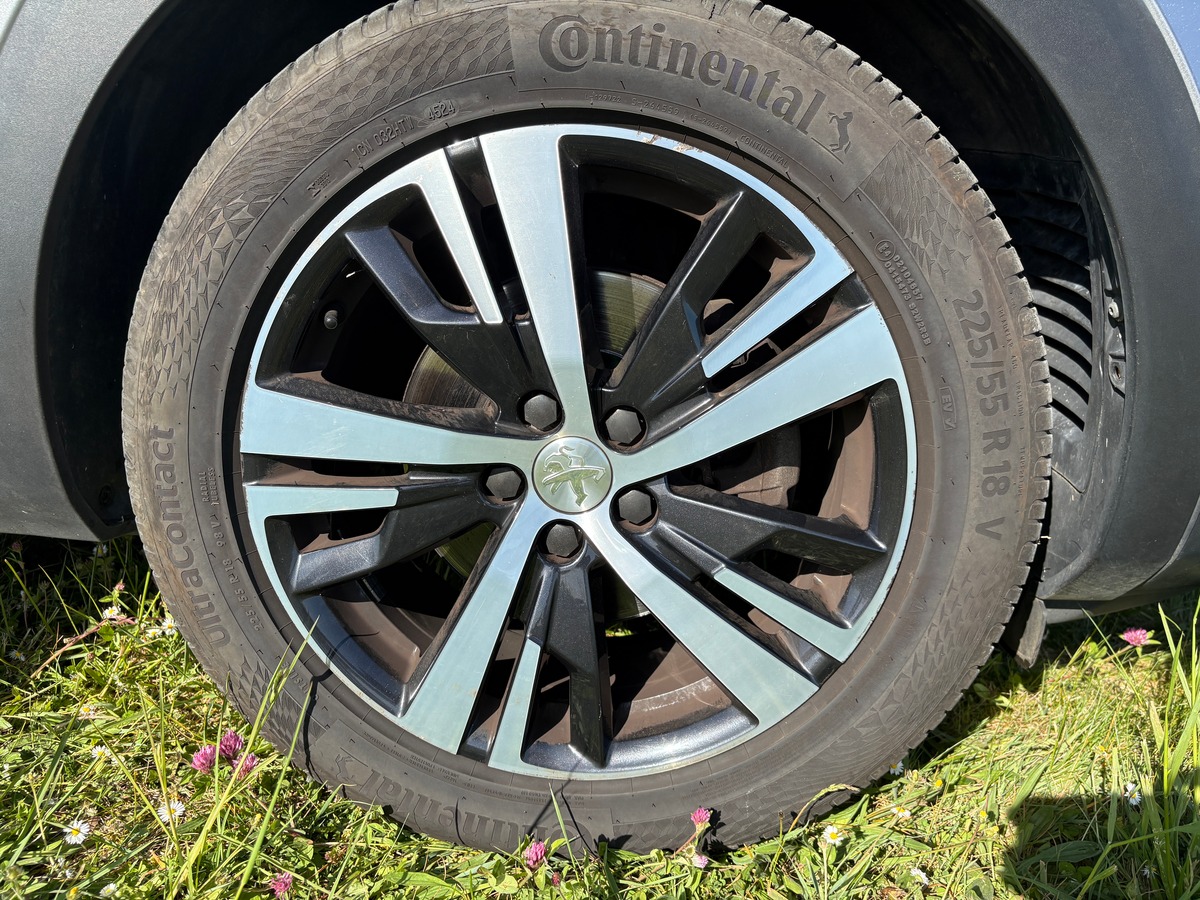 Peugeot 3008 1.5 bhdi - 130CV - ALLURE - MOTEUR NEUF ECHANGE STANDARD