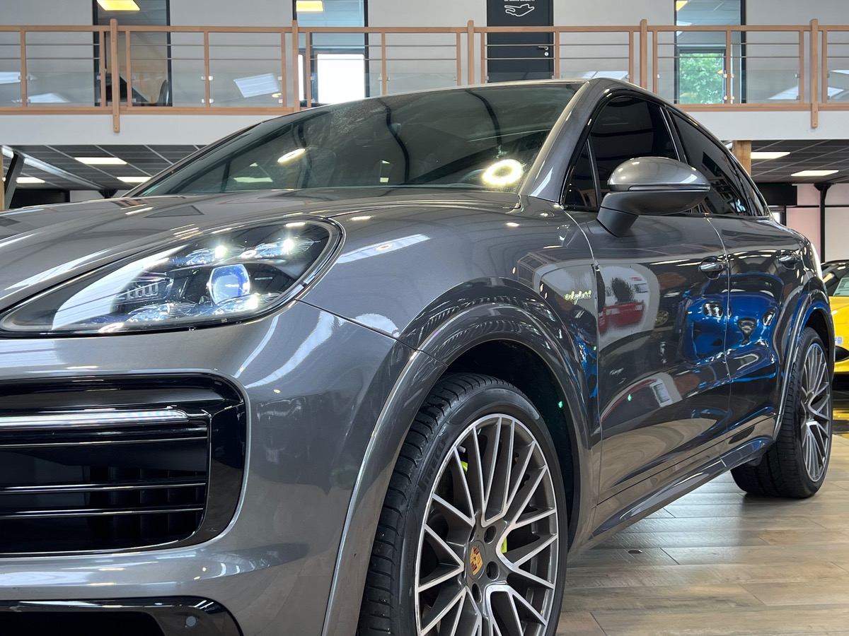 Porsche Cayenne Coupé III 3.0 V6 462 E-Hybrid zz