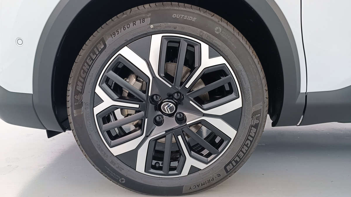Citroën C4 145 ch | 1.2 Hybride | Max e-DCS6 | Ecran central 10" tactile | PLUSIEURS COLORIS