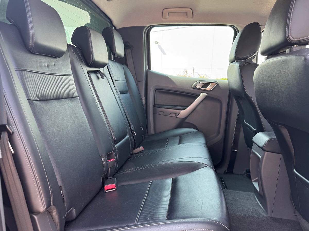 Ford Ranger 200 chevaux | Limited | Double Cabine | 5 places | GPS | Régulateur vitesse | Hard Top