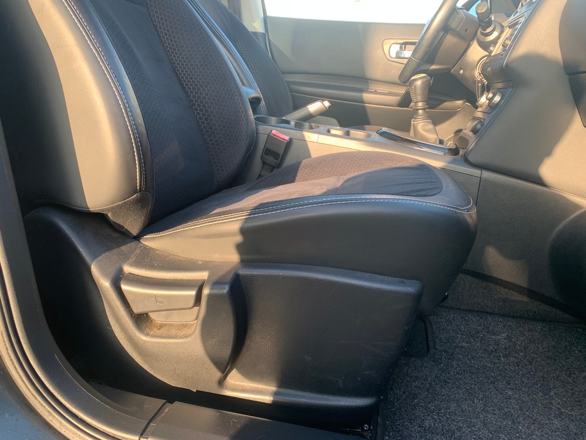 Nissan Qashqai+2 130 ch | 1.6 DCI | 7 Places | Toit Panoramique | GPS | Caméra de recul | Jantes 18'