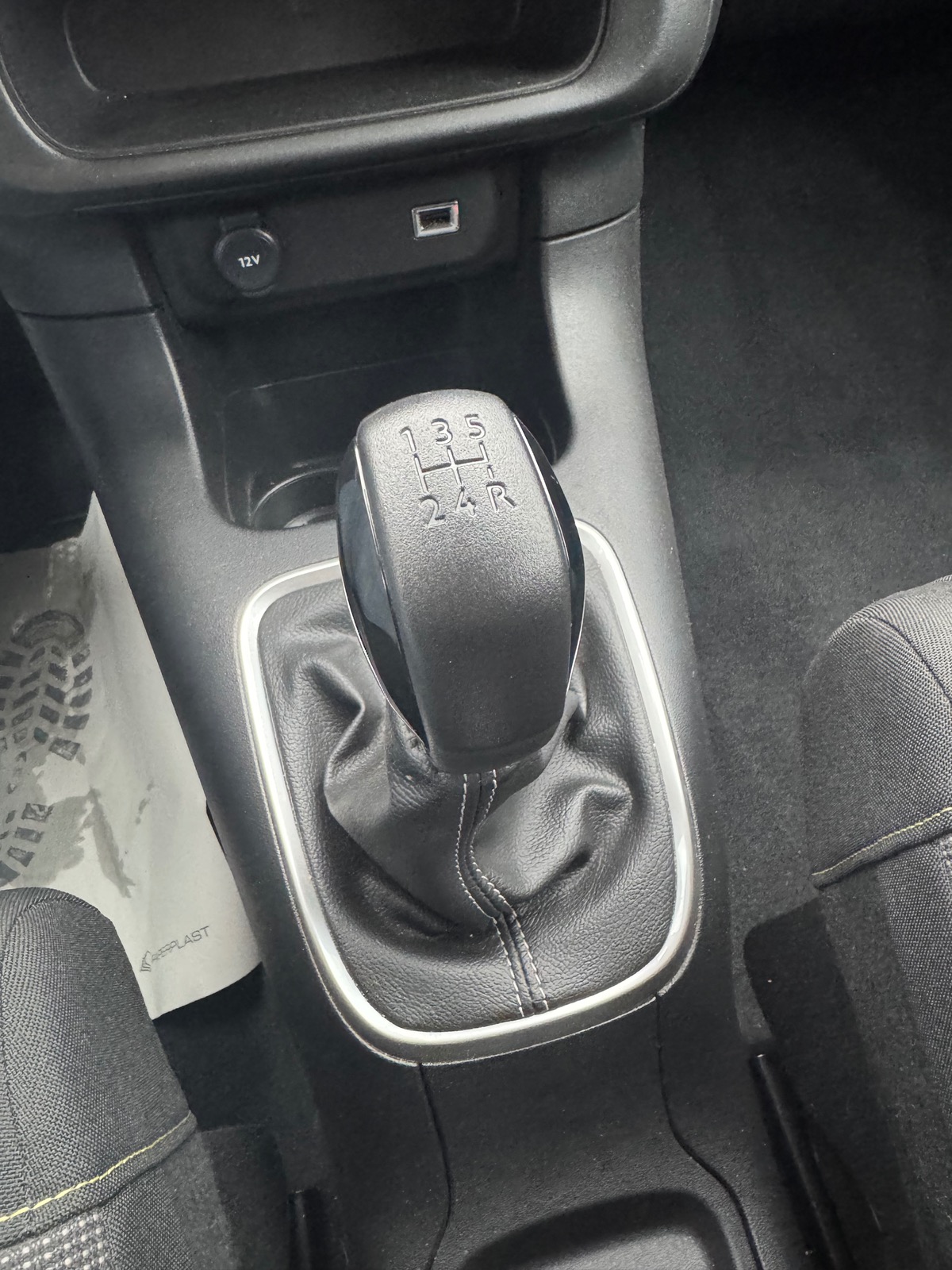 Citroën C3 1.2 PURETECH 82CH FEEL NAV / PRIX HT POUR EXPORT