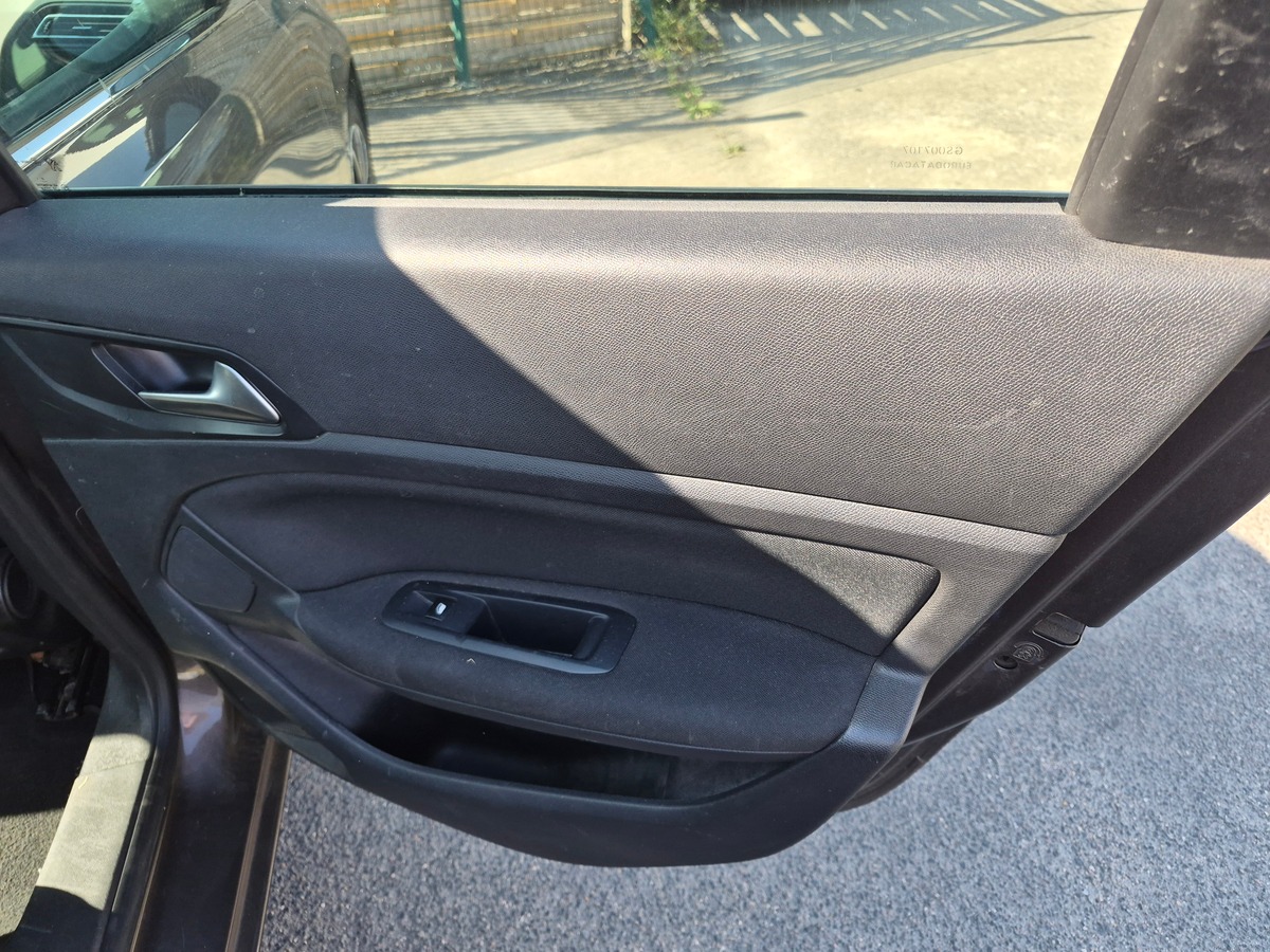 Peugeot 308 SW 1.6 e-HDi FAP 115ch Business Pack