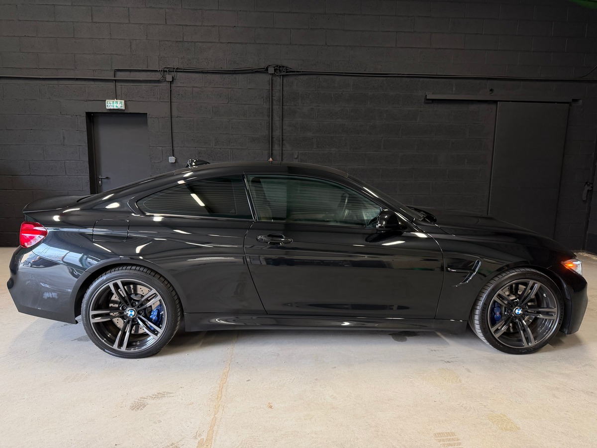 Bmw M4 Coupé F82 3.0 431ch M DKG Toit Carbone