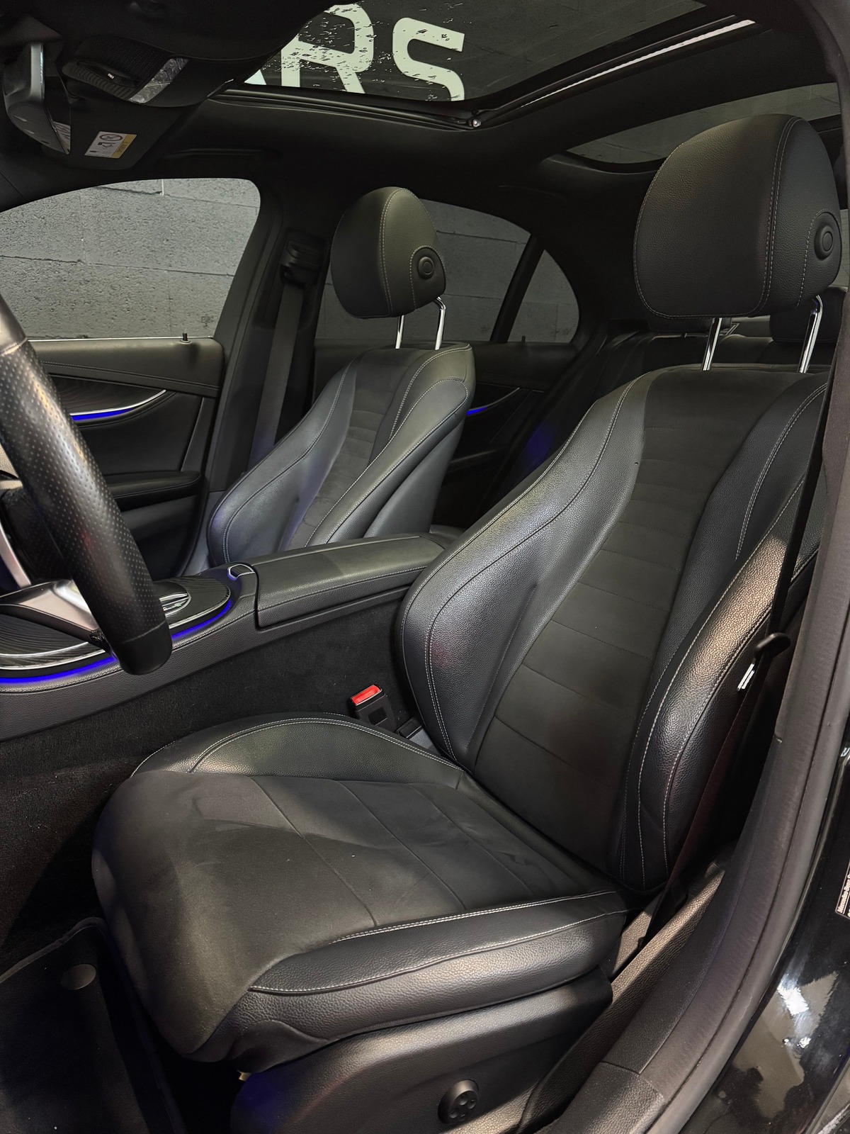 Mercedes Benz CLASSE E 220 D 194 AMG LINE 9G-TRONIC