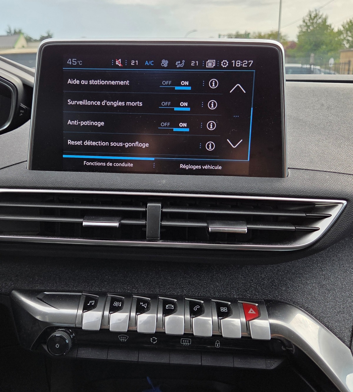 Peugeot 3008 1.6 BHDI 120 CV PACK ALLURE / 1*MAIN
