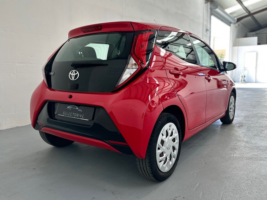 Toyota Aygo 1.0 VVT-i 72ch x-play 3P MY19