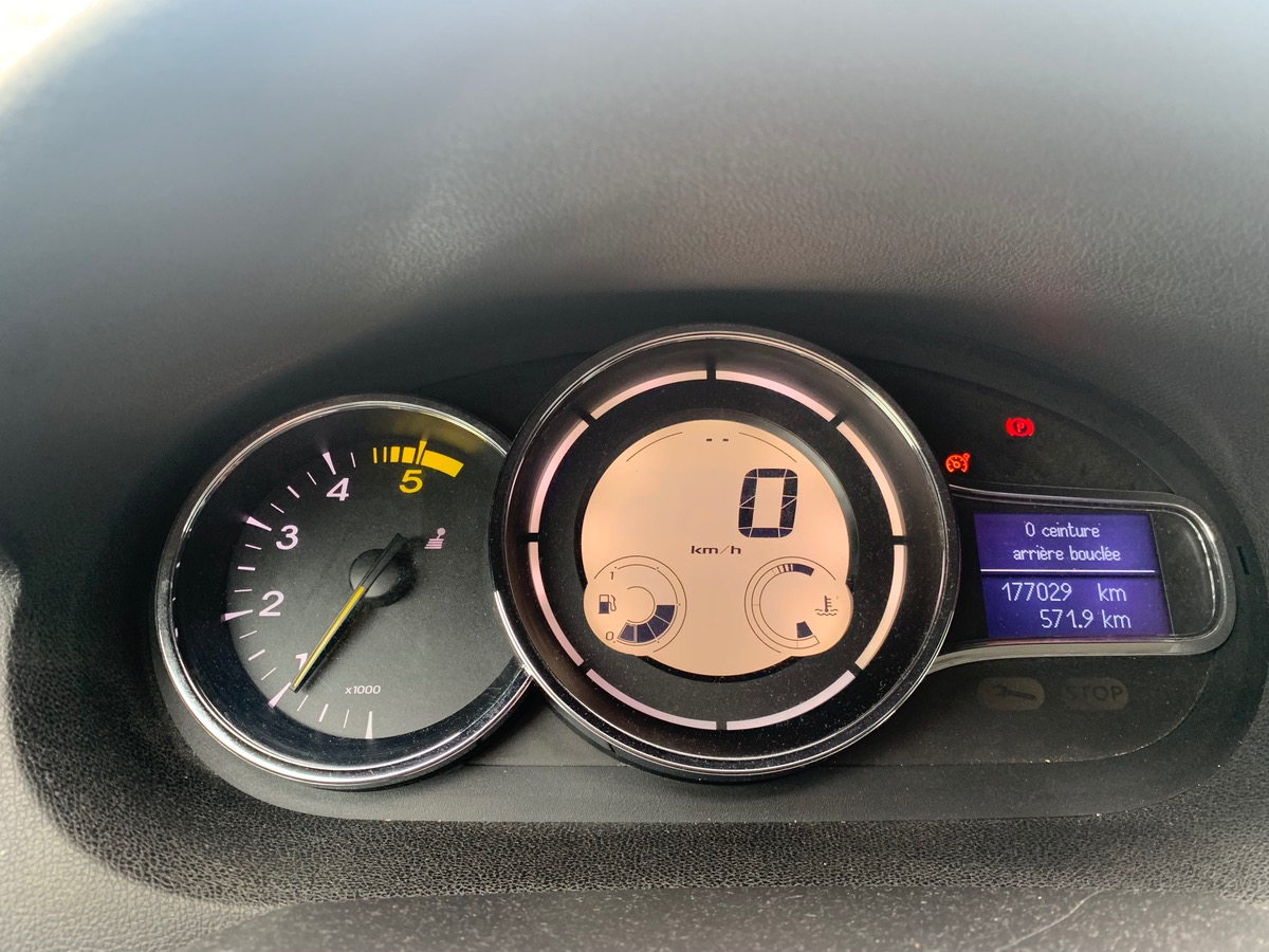 RENAULT Megane Estate 110 ch | Business | GPS | Régulateur de vitesse | Radar de recul | Bluetooth