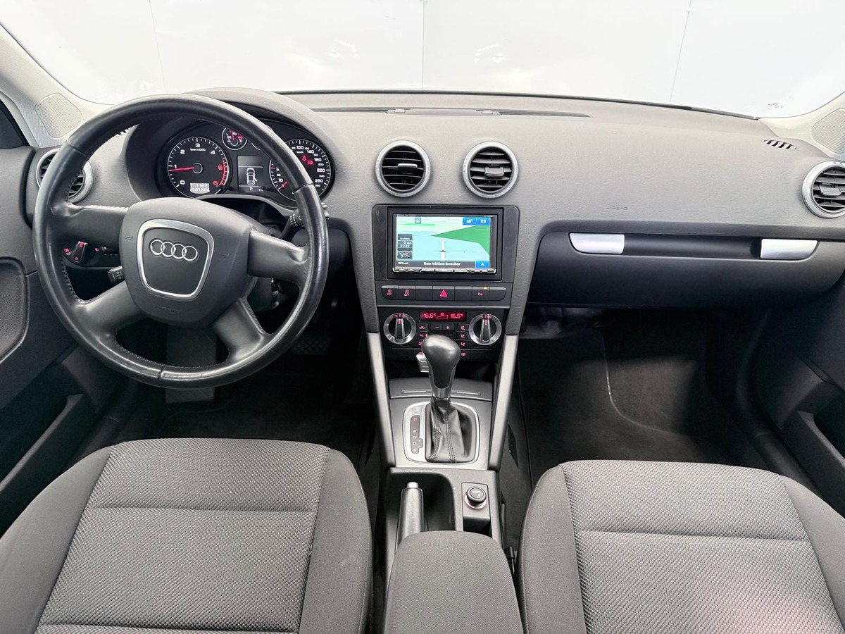 Audi A3 Sportback 1.6 TDI 105  S-tronic Attraction   Première main