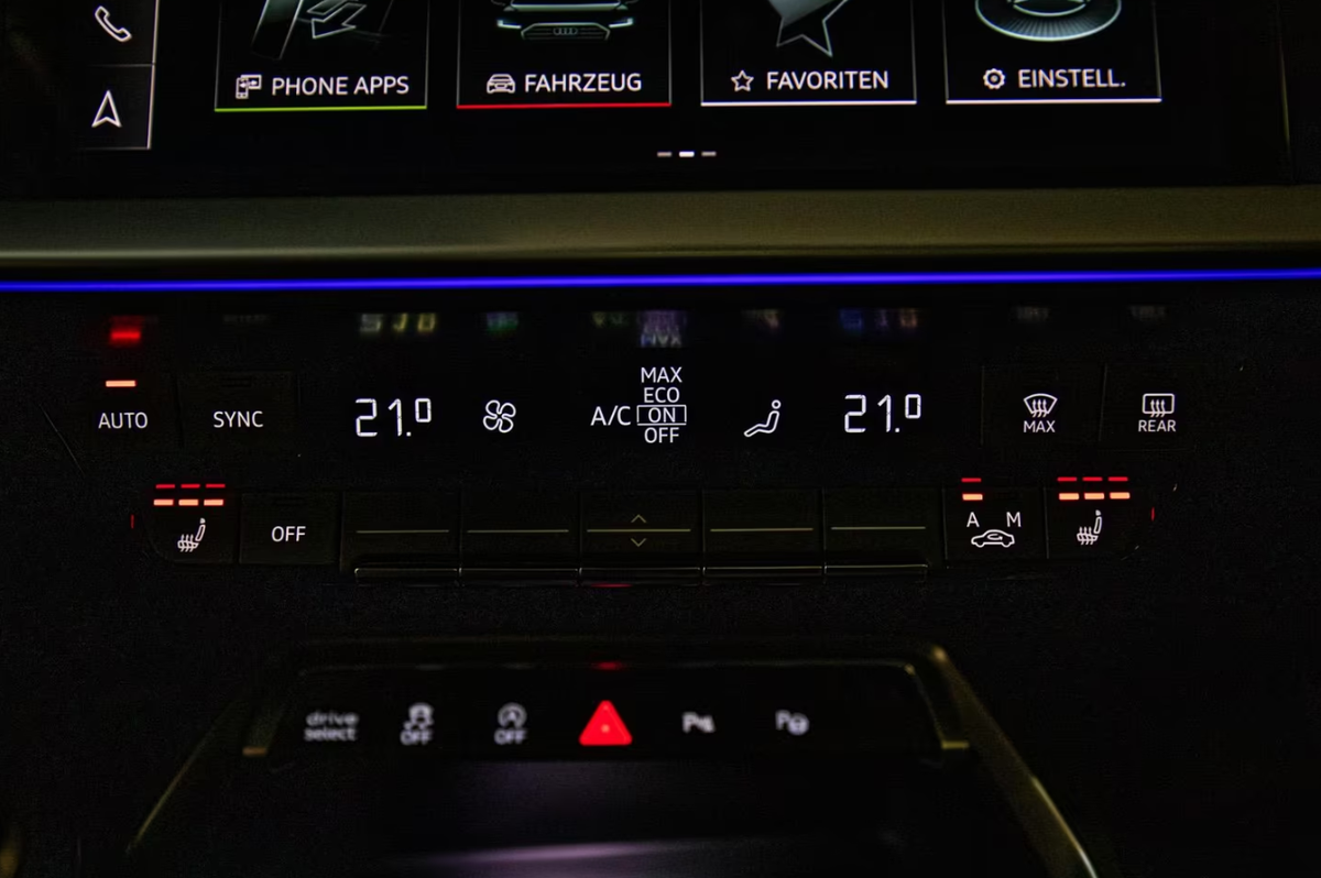 Audi S3 Berline IV 2.0 TFSI 310ch quattro S tronic 7 Bang&Olufsen Toit ouvrant Feux matrix