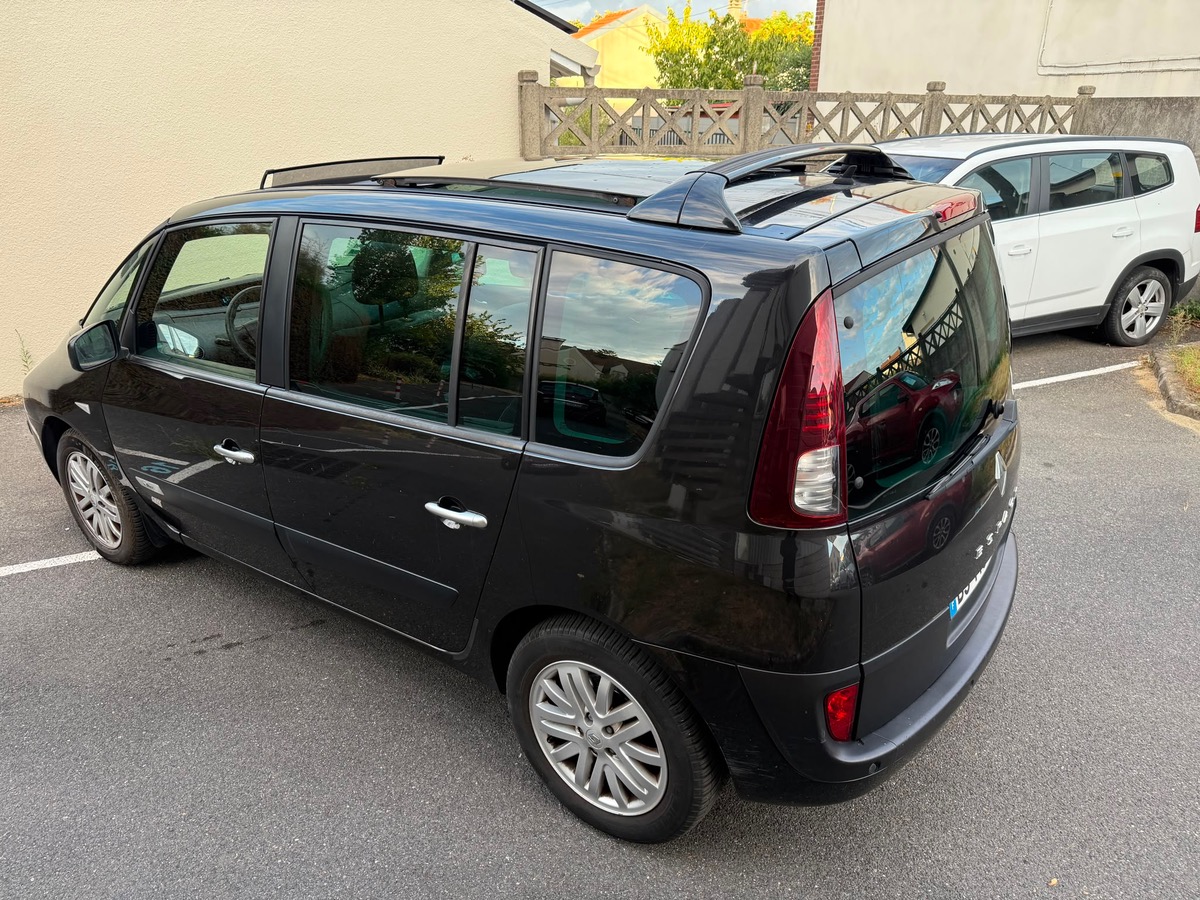 RENAULT Espace IV initiale 2.0 DCI 150 CV 7 place garantie 6 mois