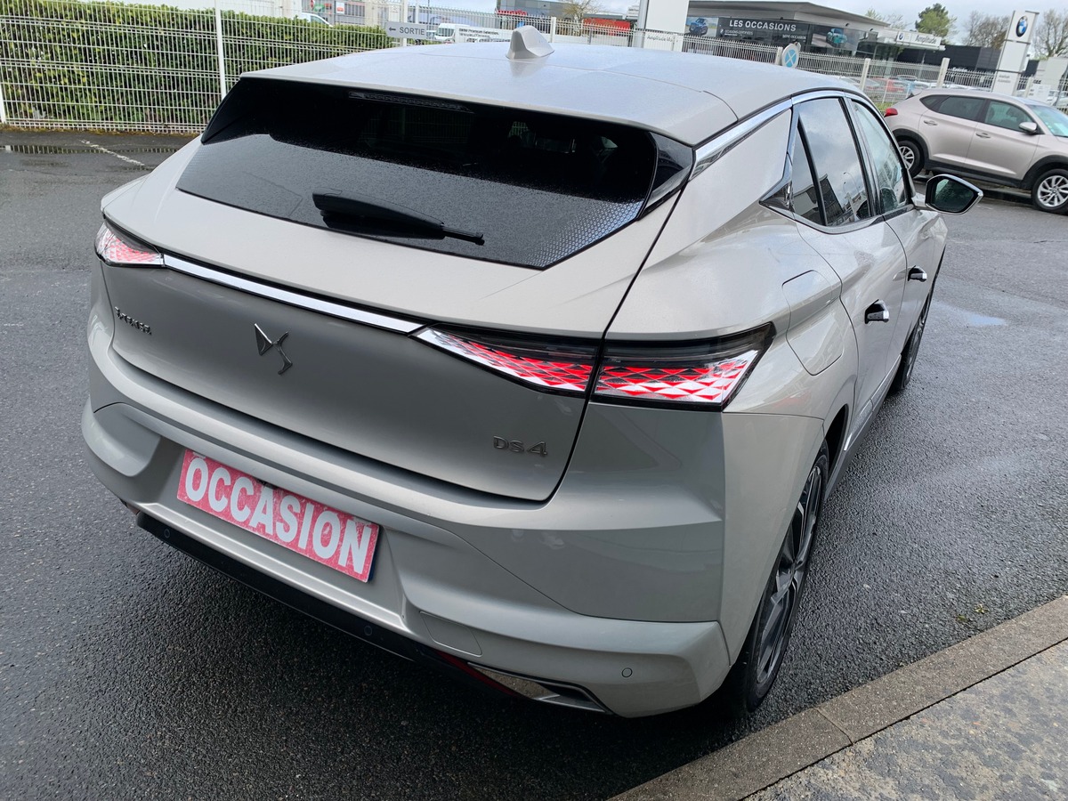 Citroën DS4 225 | Rivoli | Caméra 360° | Apple car Play | Régulateur de vitesse adaptatif | Attelage