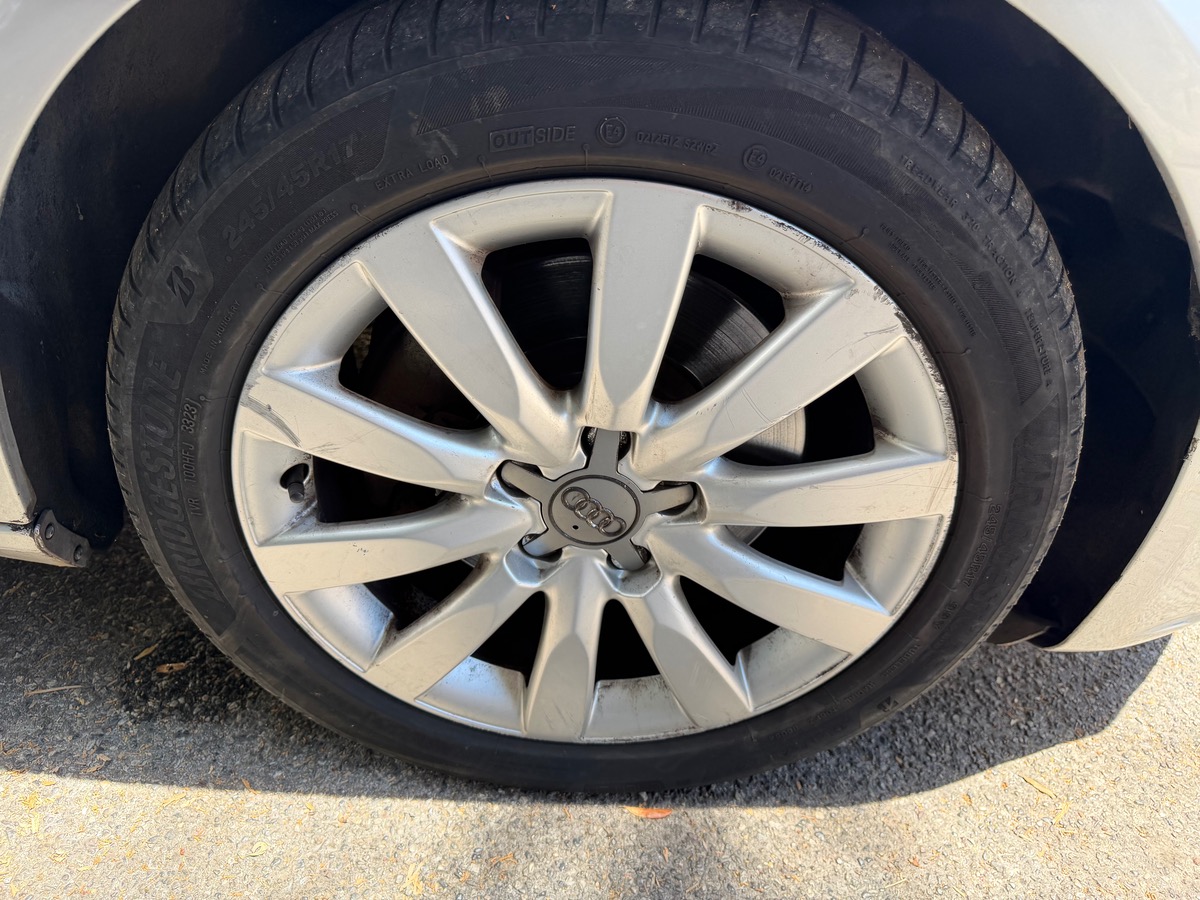 Audi A4 2.7 TDi V6 190 CV / Ambition Luxe / Boîte auto / Caméra / Km Réel