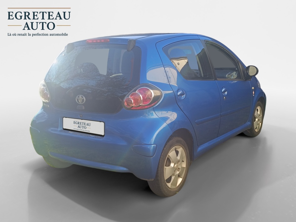 Toyota Aygo 1.0 VVT-I 68 CV VIRGIN RADIO
