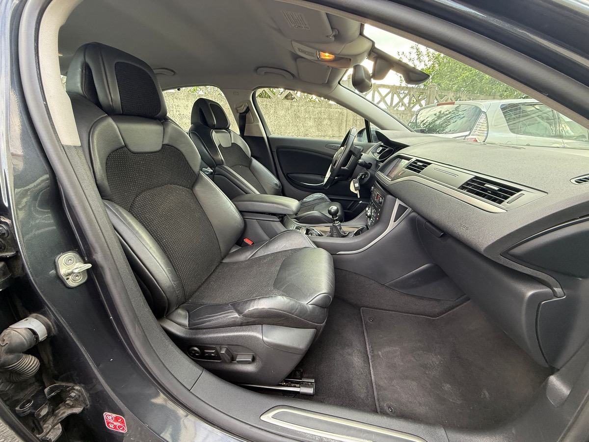 Citroën C5 2.0 HDI 140 CV exclusive 1er main garantie 6 mois