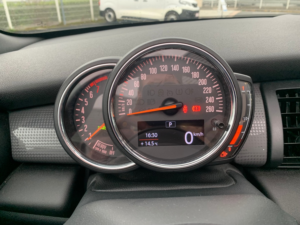 Mini Minicooper 136 chevaux | Chili | Pack Connected Navigation | Volant Sport gainé cuir MINI Yours