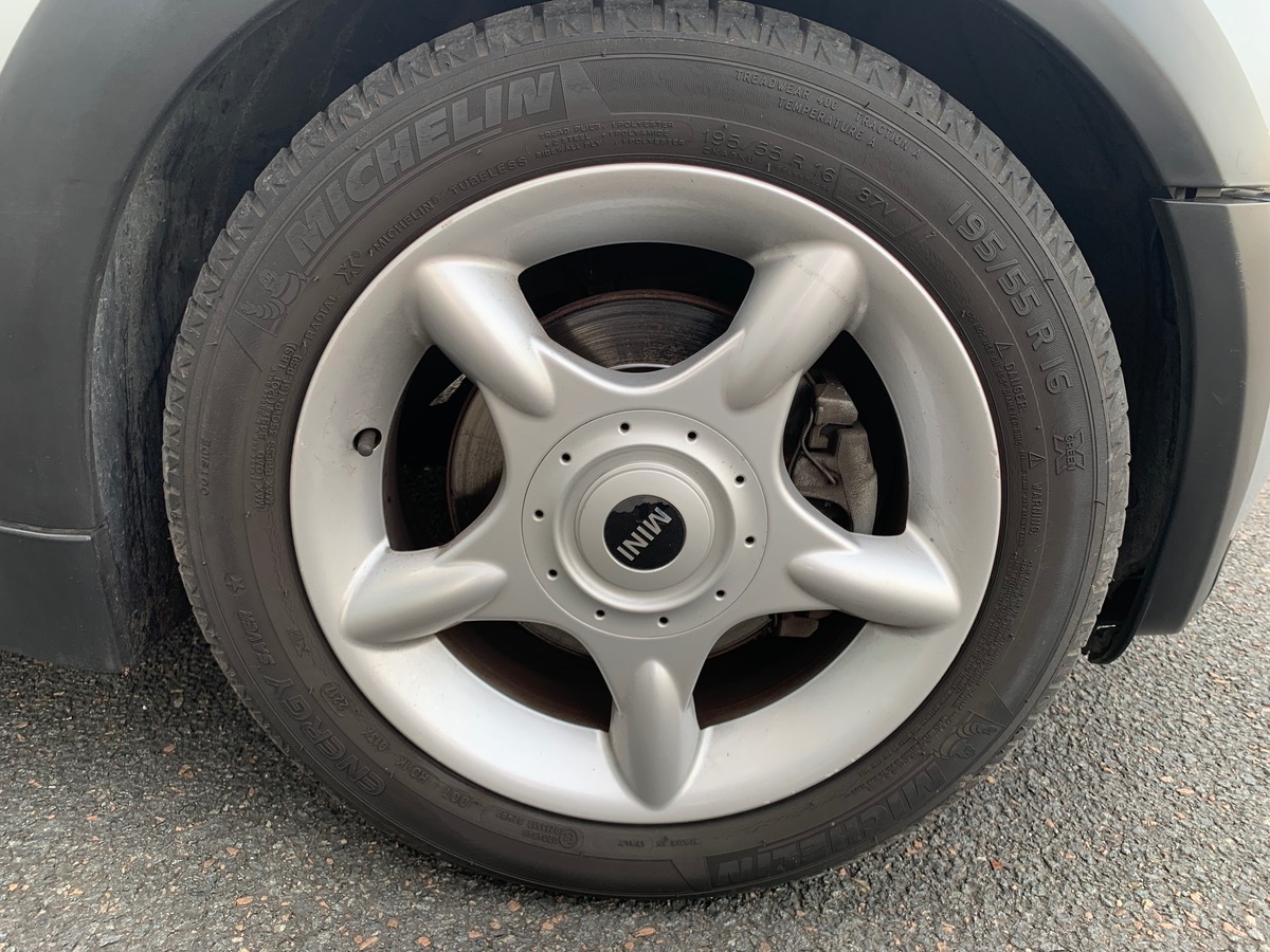 Mini Cooper 112 ch | GPS | Boite automatique | Sellerie cuir | Radar de recul | Régulateur vitesse