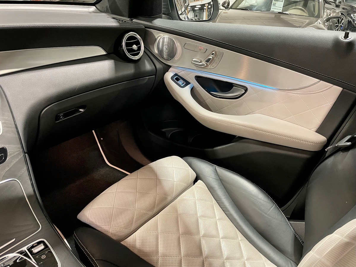 Mercedes-Benz Class GLC 300 Designo 245 4Matic BVA9 Full f