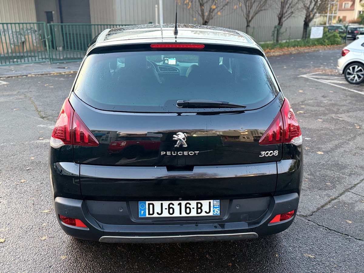 Peugeot 3008 1.6 HDI 115 CV 1er main allures en 4 Fois 